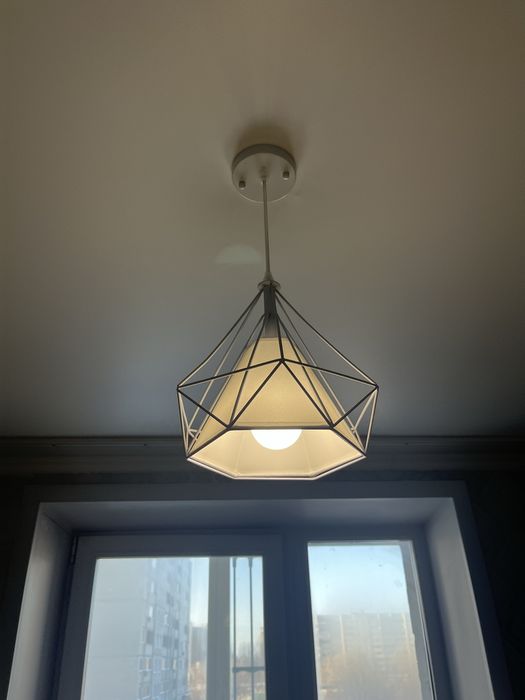 Продам люстру б/у, отличное состояние