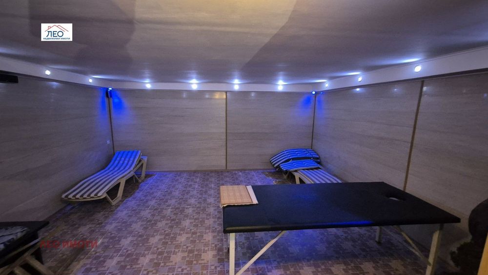 Хотел в Габрово, област-гр.Севлиево площ 1490 цена 820000