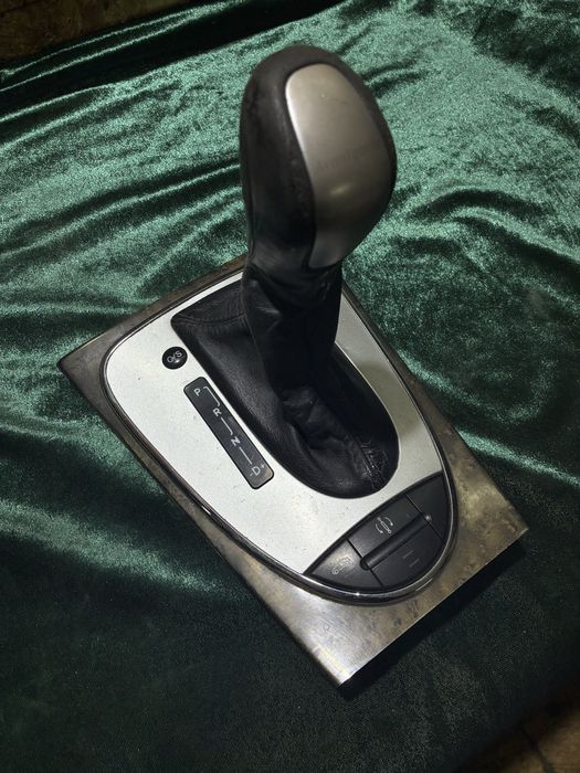 Mercedes-Benz W211 E500 на разбор