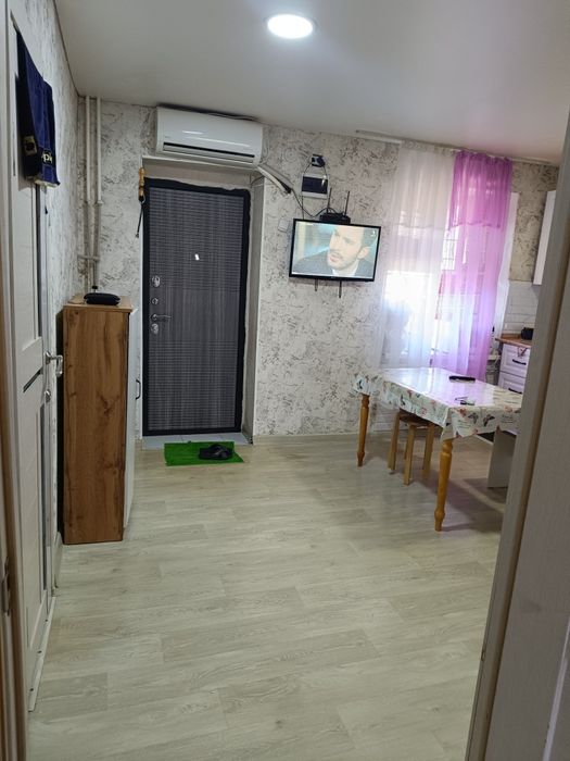 Продам квартиру 2 ком 6 мкр