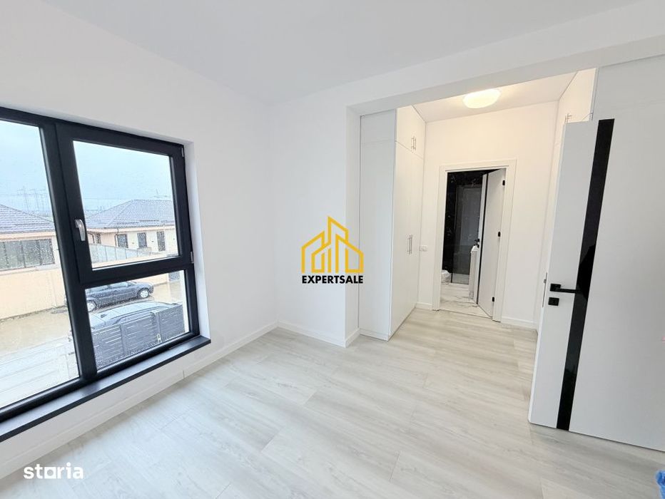 VILA 4 CAM/ POMPA CALDURA/PANOURI/Mobila de bucatarie si Dressing