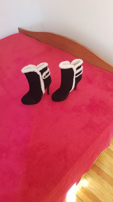 Vand ghete damă marimea