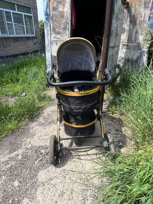 Каляска хорошего состояние