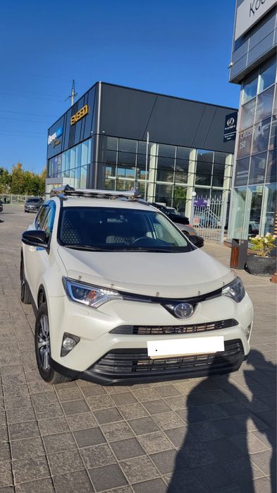 Продам Toyota Rav4