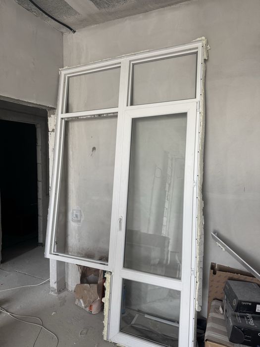 Продам окна от балкона новые