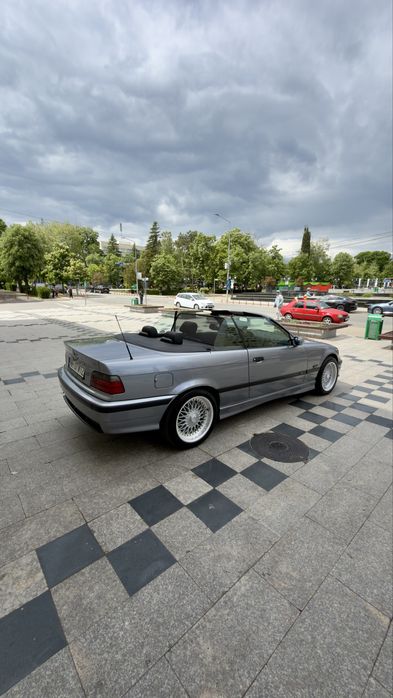 Bmw 320 i cabrio e36 Vehicul Istoric