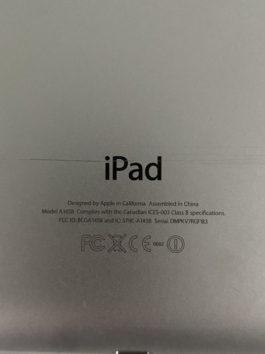 Ipad 4 Model 1458 WI-FI 2012 (descrierea)