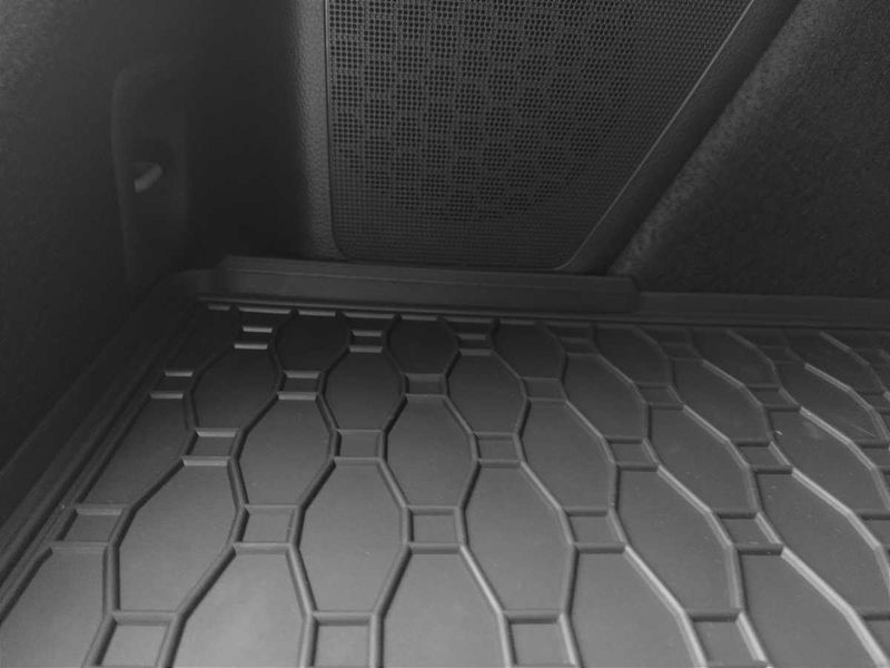 Гумени стелки или багажник HONDA Jazz Crosstar и Jazz Hybrid от 2020 г