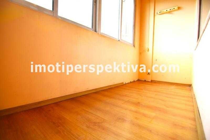 Продава се Двустаен апартамент в Пловдив, Кючук Париж - 60 кв.м за 961 €/кв.м - Снимка #9