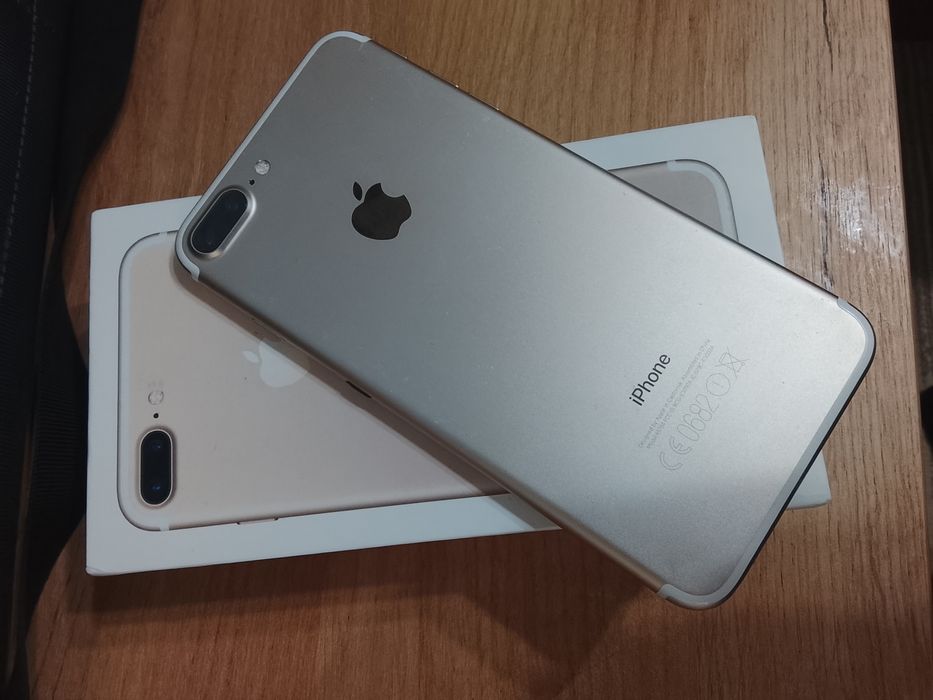 IPhone 7 Plus с коробкой