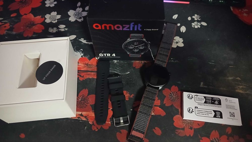Смарт-часы Amazfit GTR 4