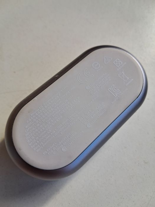 DEFECTE!! Vand casti Bang & Olufsen