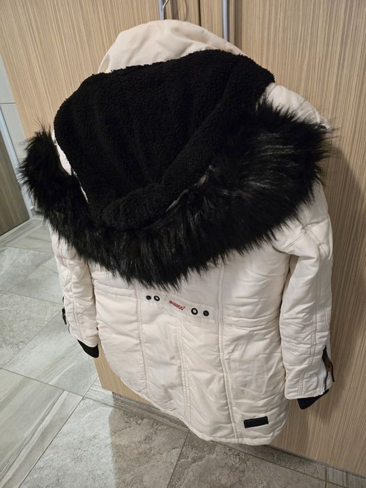 Vând geaca imblanita dama