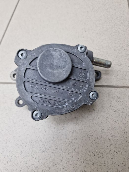 Pompa vacum Mercedes Gle w166