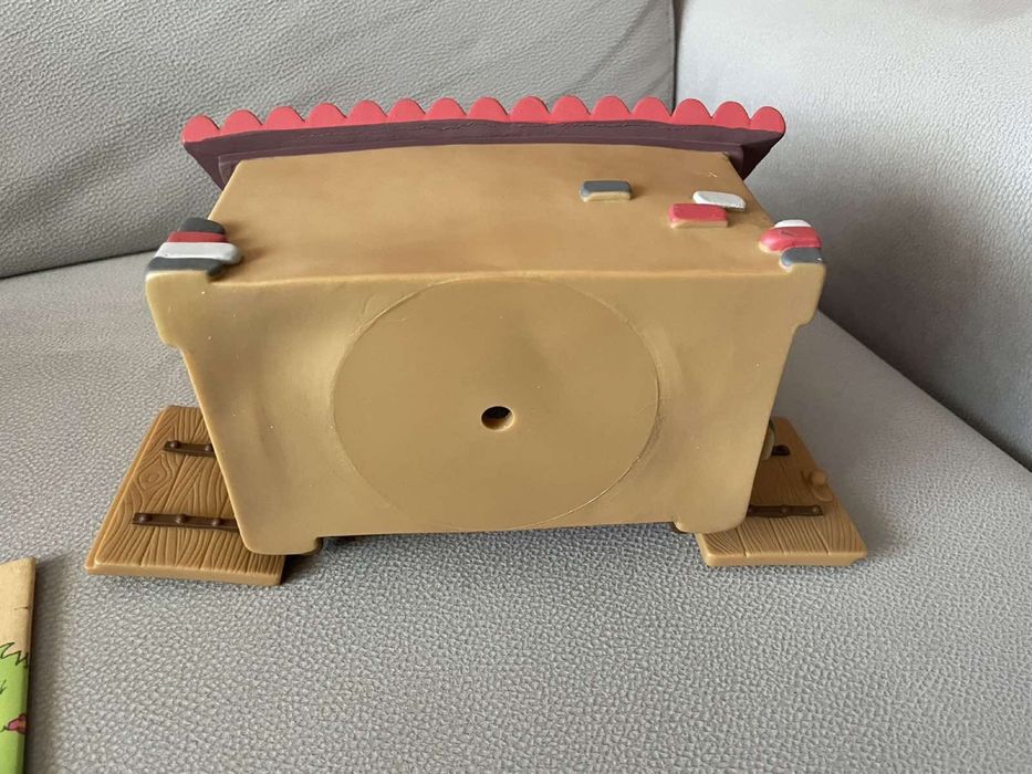 Лимитирана къща с бухал и подложка за игра - Животните на село