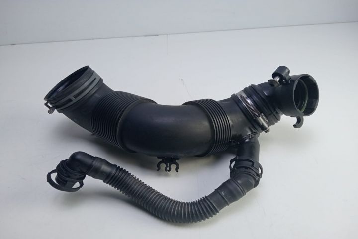 Conducta admisie aer  3C0129654 Volkswagen VW Golf a 5-a generatie