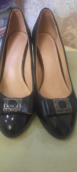 Продам туфли. Размер 38