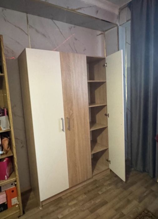 Продам шкаф трехдверный