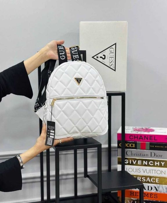 Раници дамски топ модели