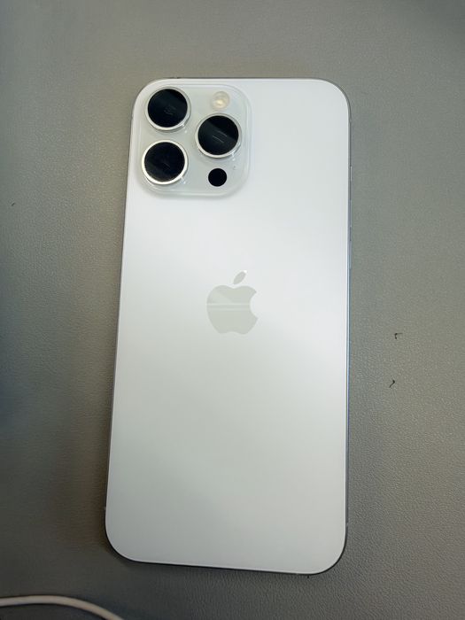Продам iPhone 16 Pro Max 512 GB White Titanium