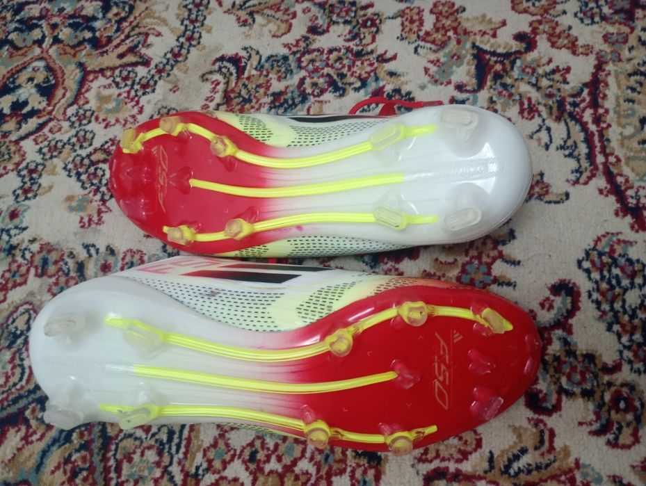 Бутсы Adidas F50
