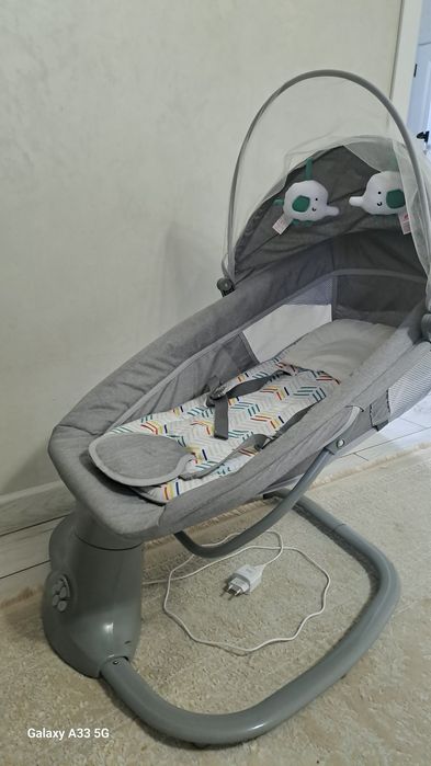 Шезлонг детский  для новорожденных