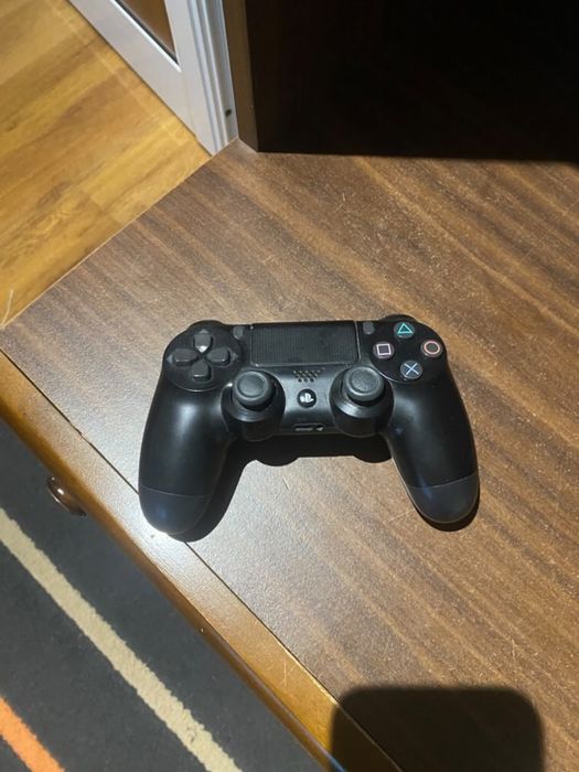 Playstation 4 slim