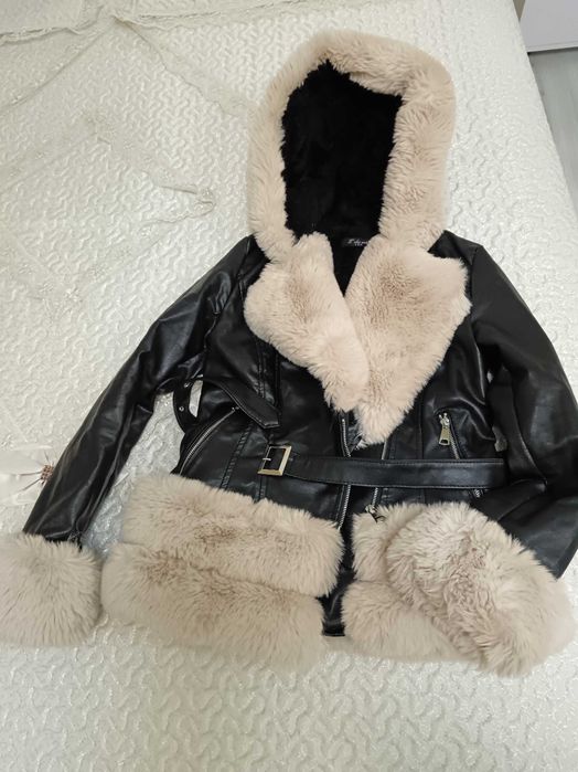 Дамско яке размер С