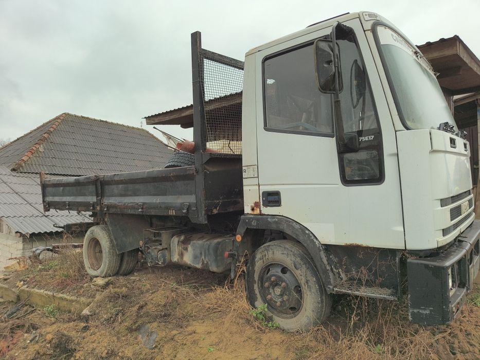 Iveco tector basculanta 2004