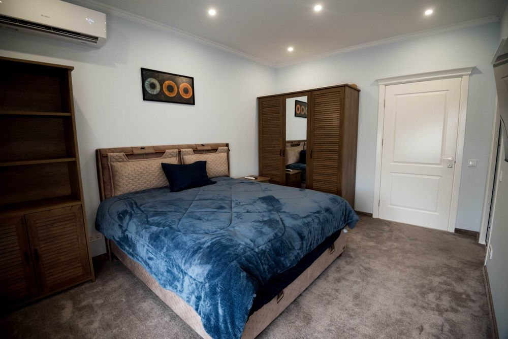 Продава се Къща в Силистра, Център - 690 кв.м за 579 €/кв.м - Снимка #7