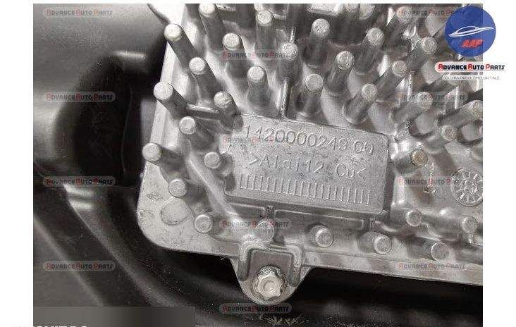 Фар Дясно оригинален ПЪЛЕН LED КОМПЛЕКТ Ленд Роувър Дискавъри Спорт 1