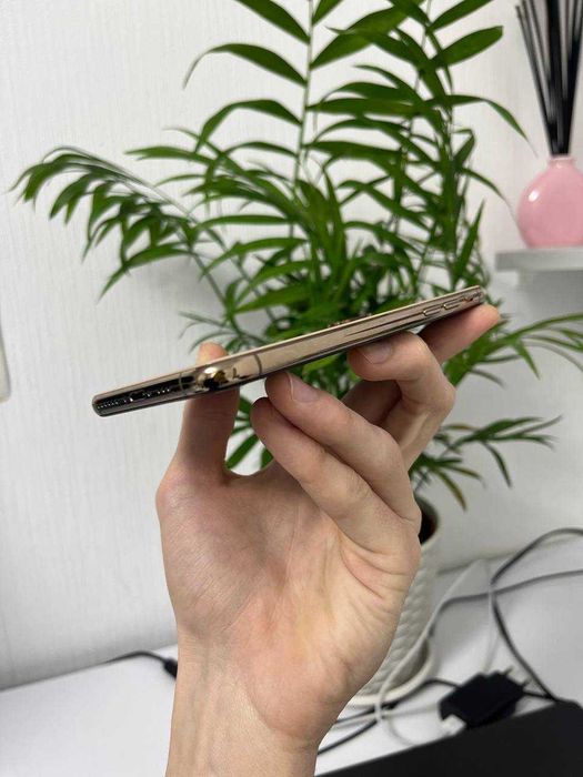 Продам iPhone XS 256gb/78%