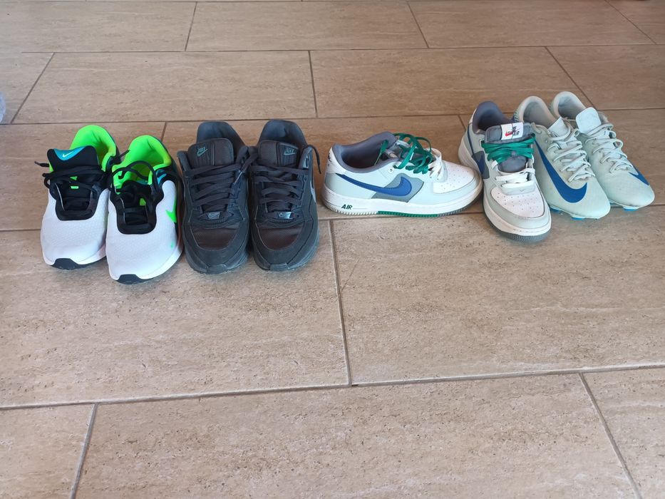 Adidasi Nike de vânzare în stare bună