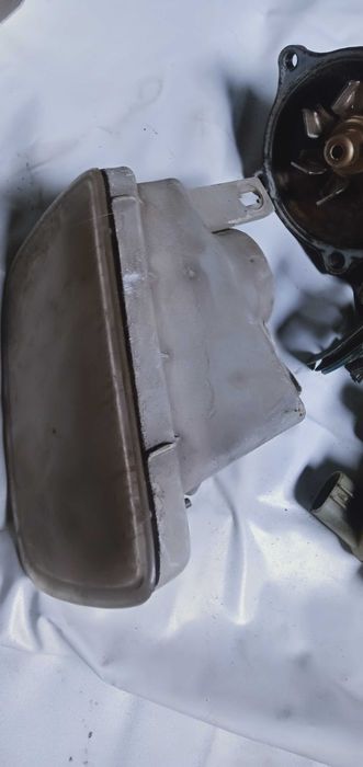 Левая наружная ручка