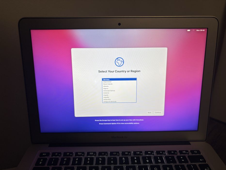 MacBook Air 13” 2013 • 8GB RAM • 128GB SSD • Stare foarte bună