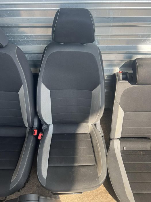 Плюшен плат салон Skoda Rapid Седалки Шкода Рапид Ном 99 отличен 2017г