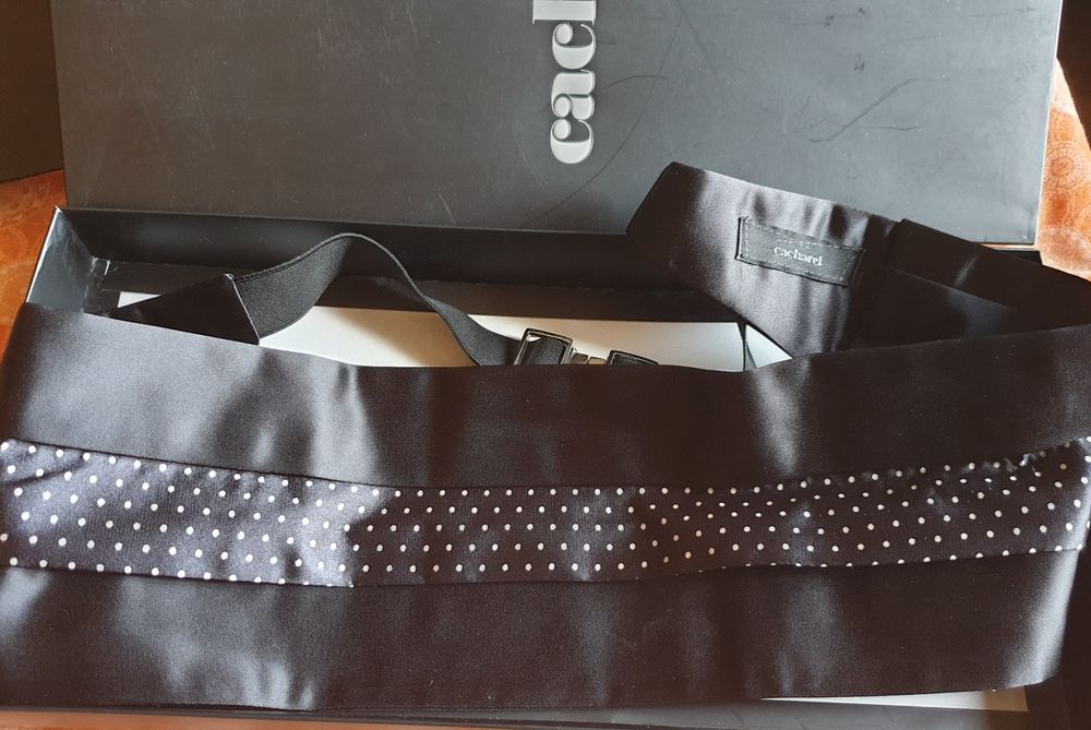 Set accesorii costum pt evenimente- Cacharel