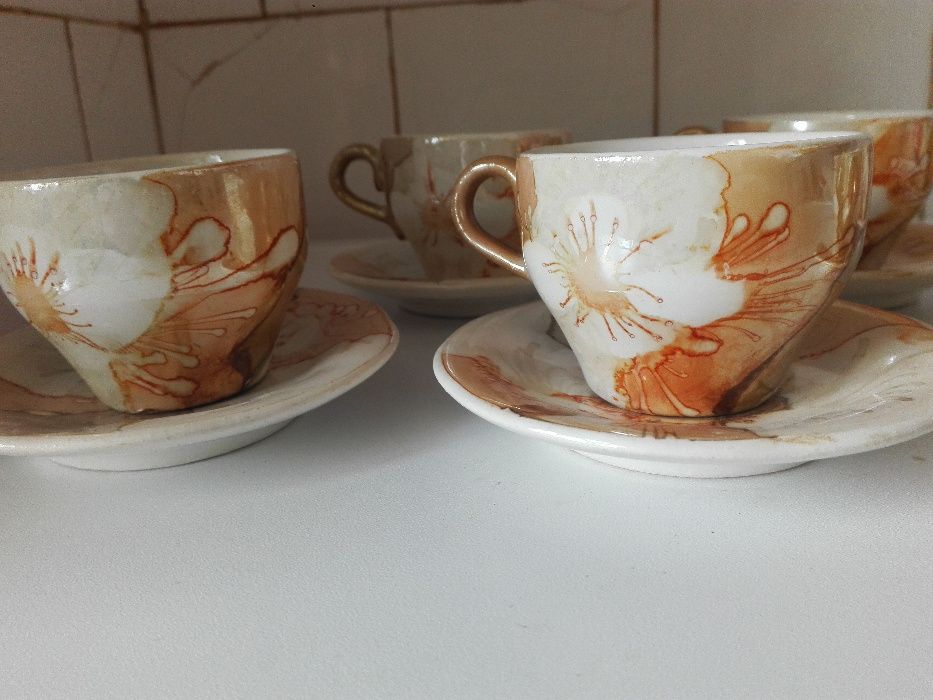 Малка чинийка с Чарлз и Даяна. и порцеланов сервиз за кафе.