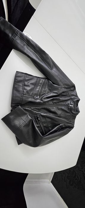 Кожено яке като ново