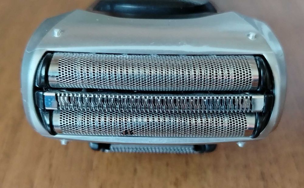 Электробритва Panasonic ES-RT77