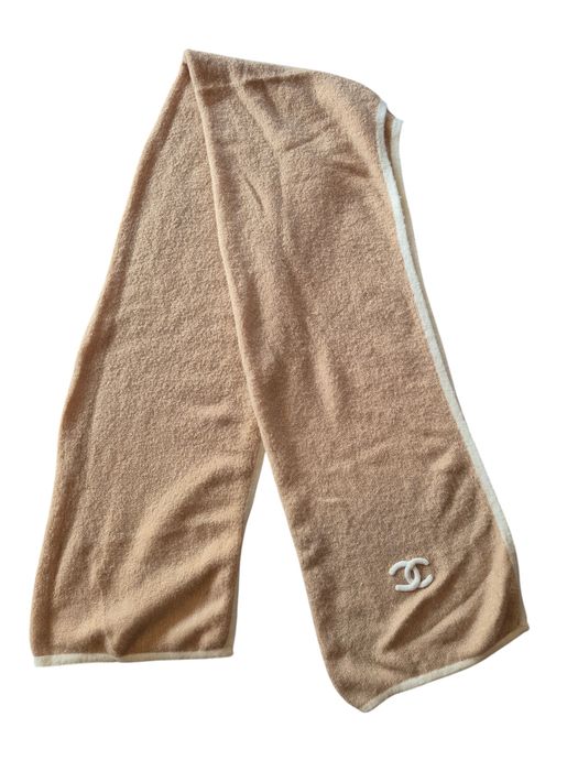 Chanel зимни шалове