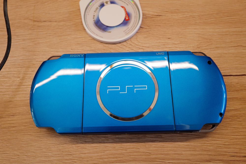 Consola joc PSP Playstation Vibrant Blue 3004 impecabila Card Charger