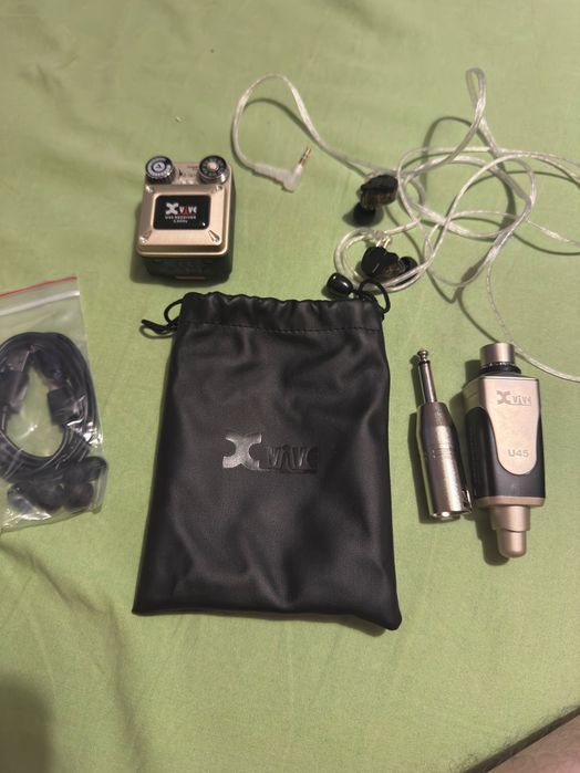 Sistem de monitorizare   X-vive in-ear U45+ căști KZ