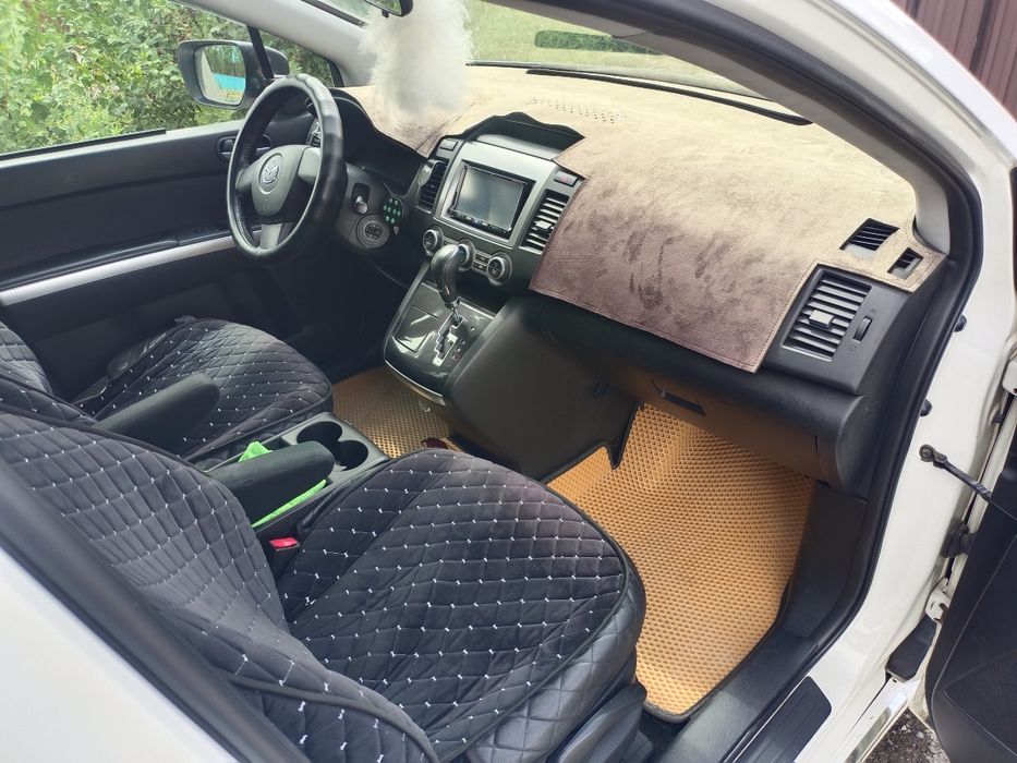 Продам Мазда мпв