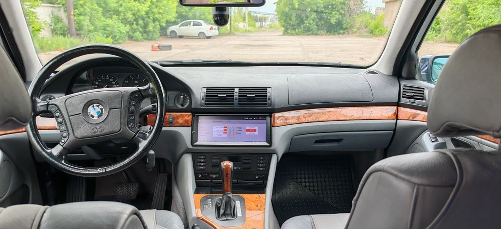 BMW 528 e39 1996г