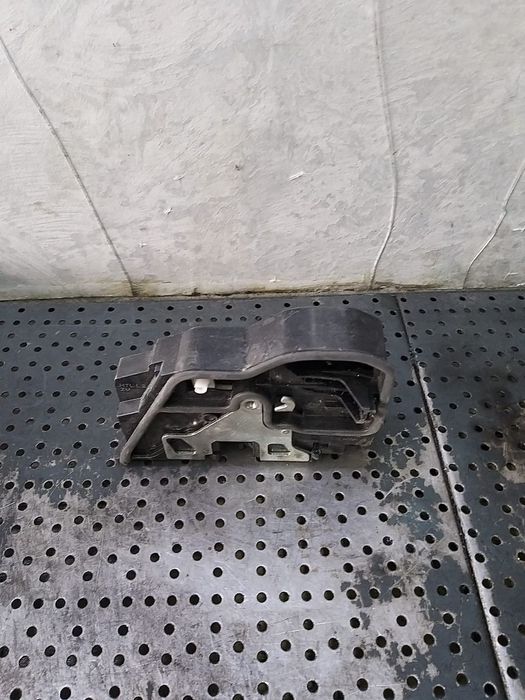 Broasca usa stanga spate bmw seria 1 f20 f21 7229459