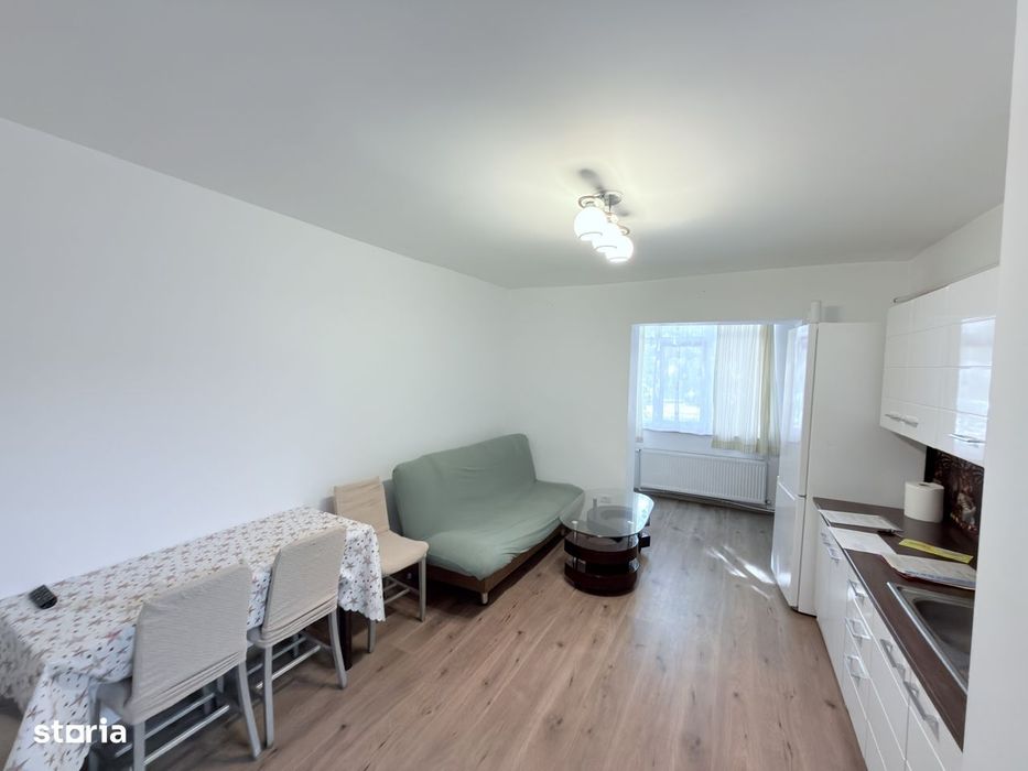 Apartament cu 3 camere, in apropiere de Scoala 6