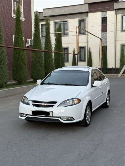 Gentra 2018 3-pozitsiya Avtomat karobka srochna sotiladi. Jentra