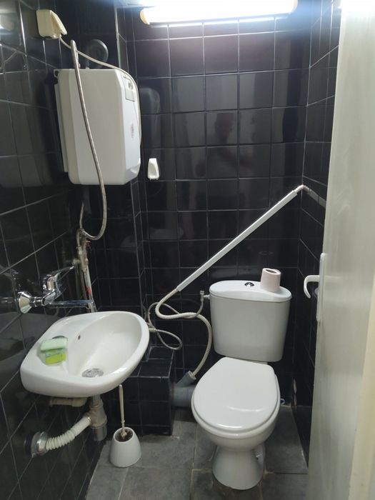 Дава се под наем Магазин в Разград, Център - 30 кв.м за 127500 € - Снимка #7