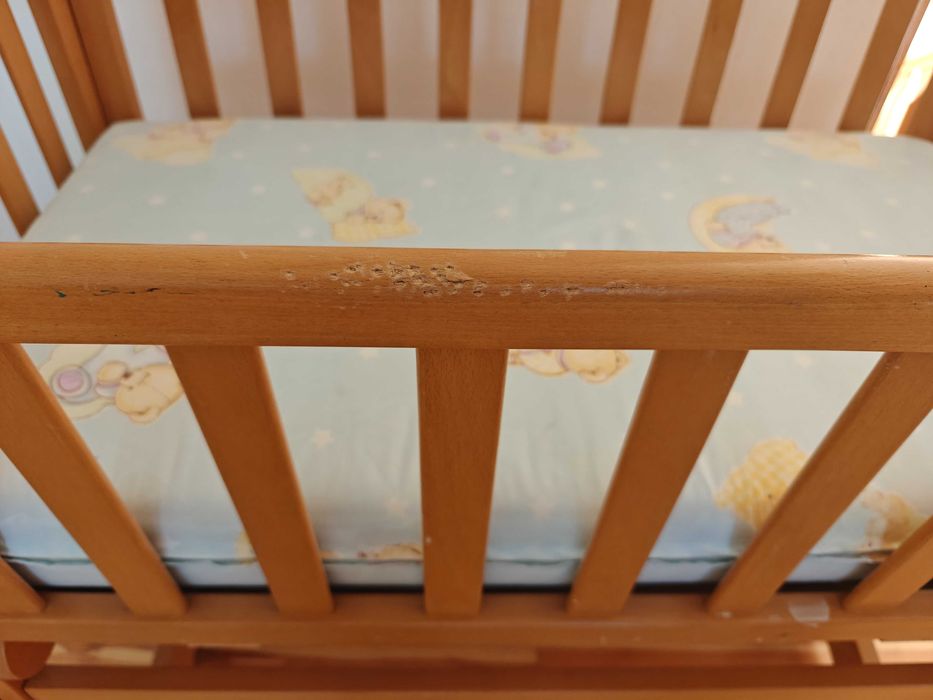 Люлеещо се бебешко креватче